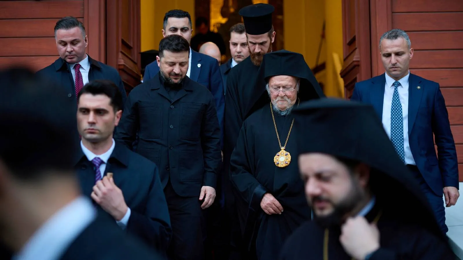 Zelenski'den Fener Rum Patrikhanesi'ne ziyaret: Patrik Bartholomeos ile barış müzakerelerini görüştü