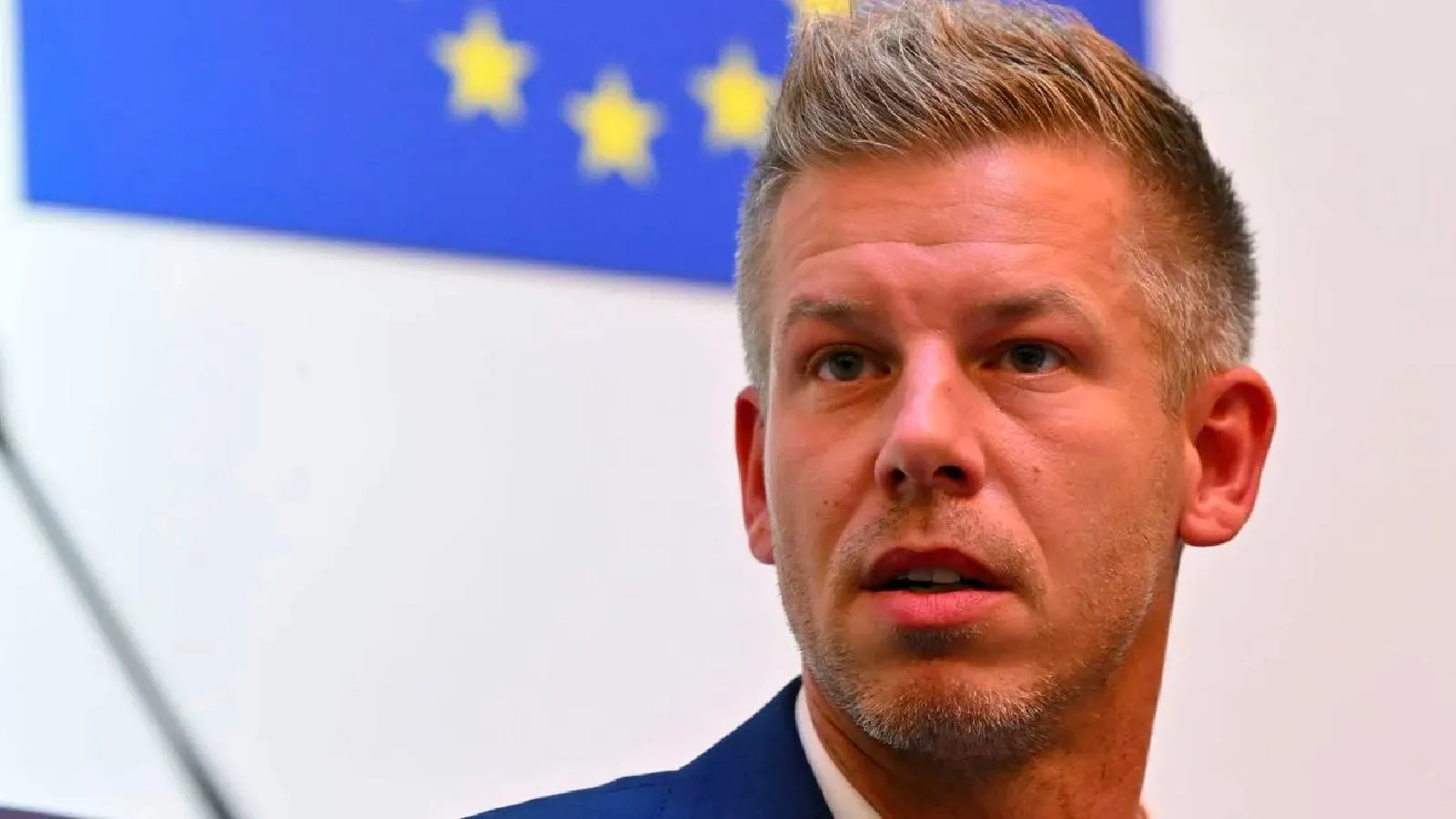 Macaristan'da Orbán’ın 16 yıllık iktidarını bitiren Péter Magyar kimdir?