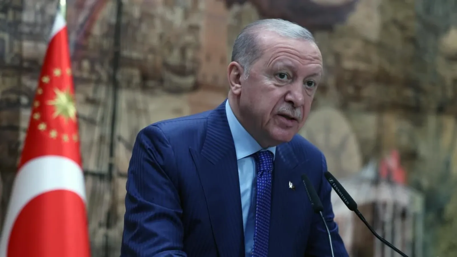 Cumhurbaşkanı Erdoğan: İşçinin, emekçinin, çalışanların aleyhine hiçbir adım atmayız