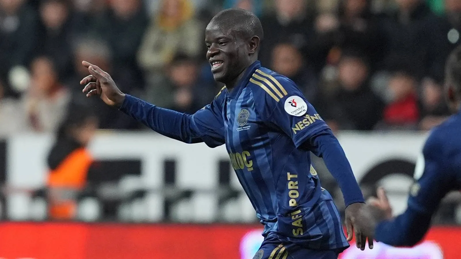 N'Golo Kante: Her geçen gün daha iyiye gitmek istiyorum