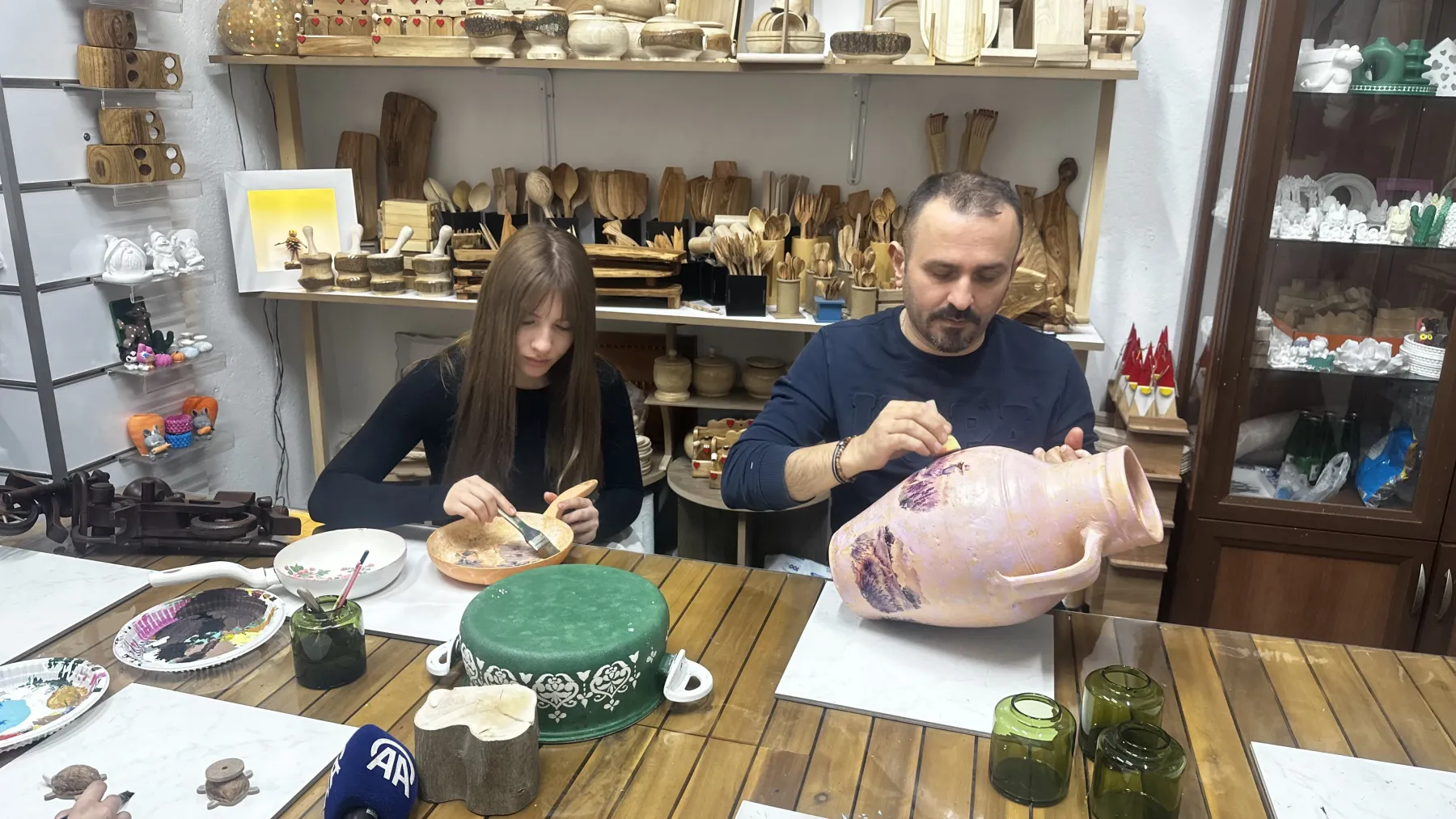 Isparta'da atık malzemelerle ahşap sanatı 3 kuşaktır devam ediyor