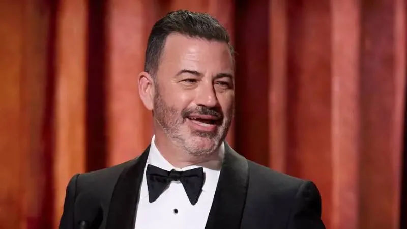Komedyen Jimmy Kimmel'ın Melania Trump şakasından sonra Disney kanallarının ruhsatları incelenecek