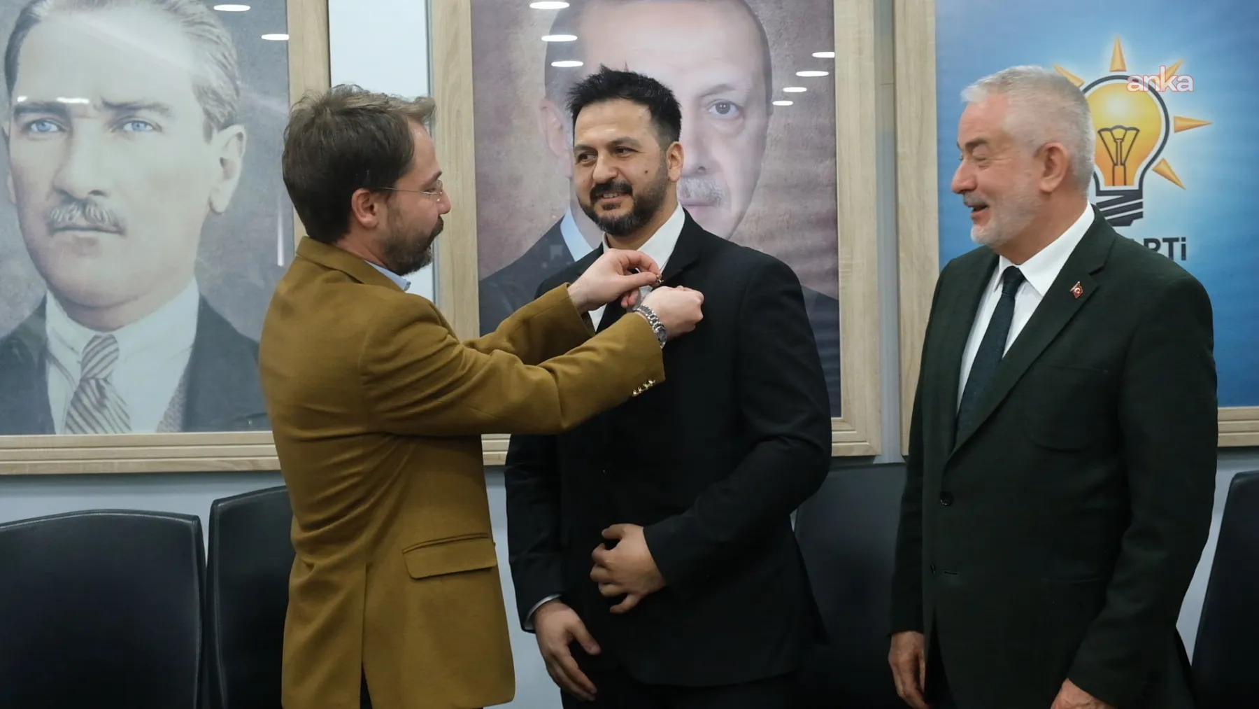 Isparta'da İyi Parti'den istifa eden Belediye Meclisi'nin iki üyesi AKP’ye katıldı