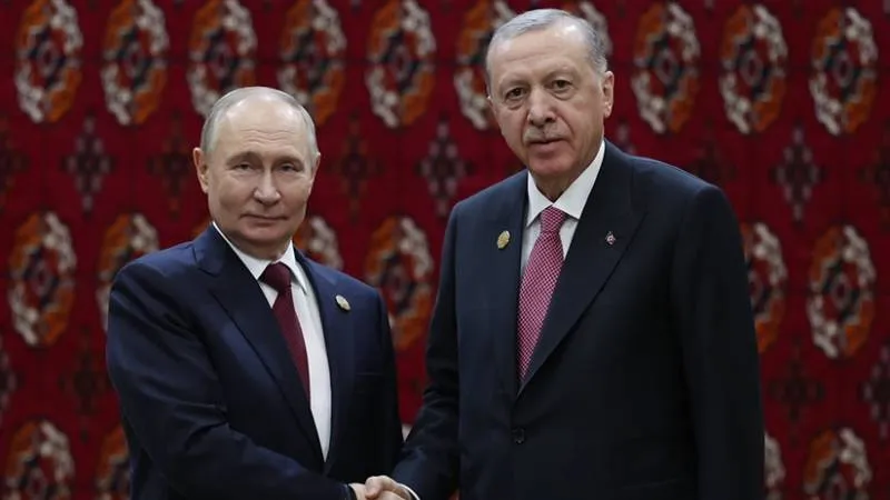Kremlin: Türkiye'nin talebiyle oldu | Erdoğan ve Putin telefonda görüştü; "İran'a yönelik saldırıları da İran'dan gelen saldırıları da onaylamıyoruz" mesajı