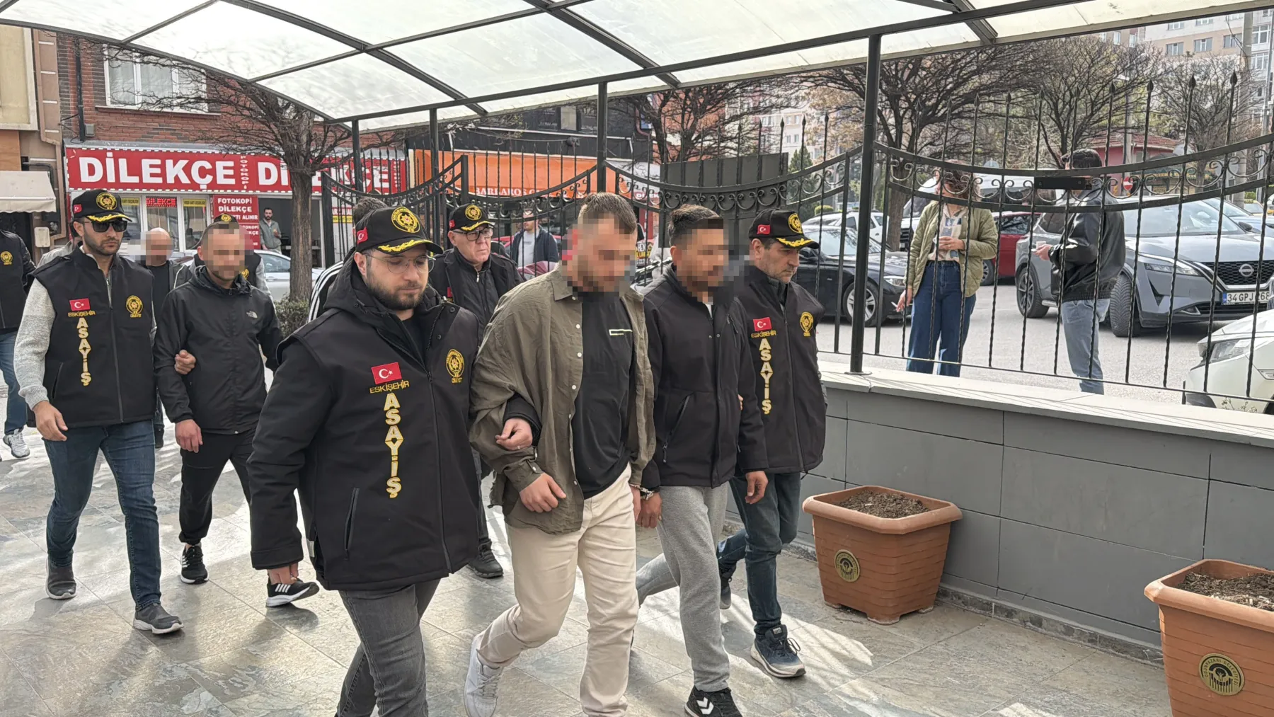 Eskişehir barlar sokağında çıkan kavgada 10 kişi gözaltına alındı