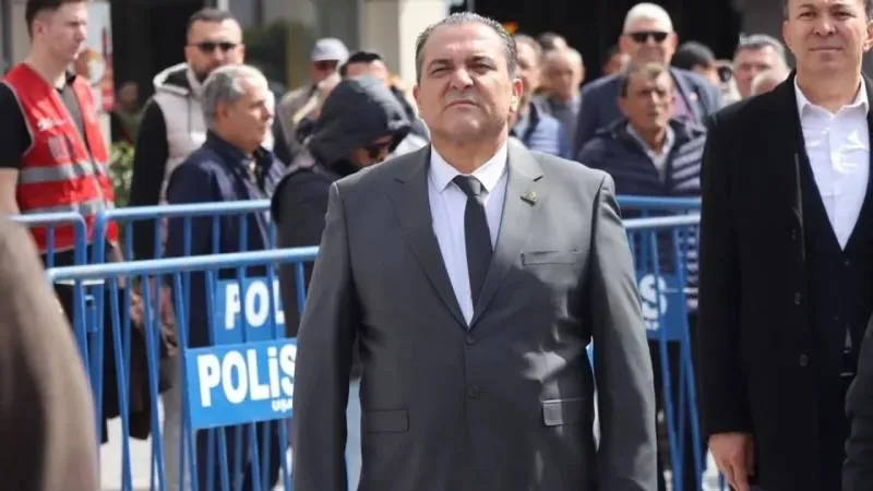 CHP'li Eşme Belediyesi'ne operasyon: Belediye Başkanı Yılmaz Tozan ve eşinin aralarında olduğu 6 kişi adliyede