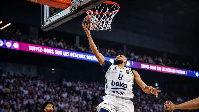 Fenerbahçe Beko galibiyetle bitirdi