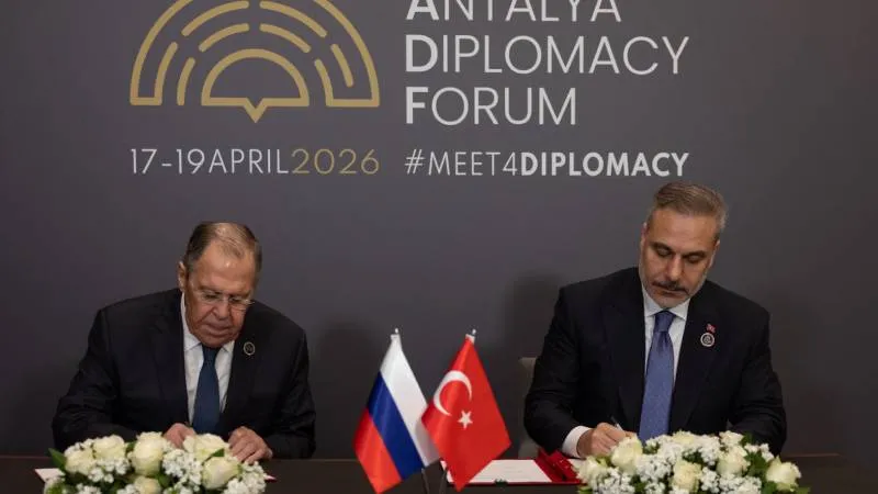 Dışişleri Bakanı Fidan ve Rus mevkidaşı Lavrov, Antalya'da görüştü; "İstişare Eylem Planı" imzalandı