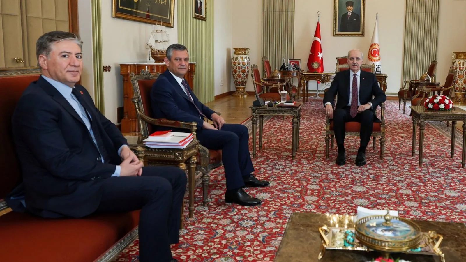 Meclis'te kritik zirve: Özgür Özel'den TBMM Başkanı Numan Kurtulmuş'a 'ara seçim' ziyareti