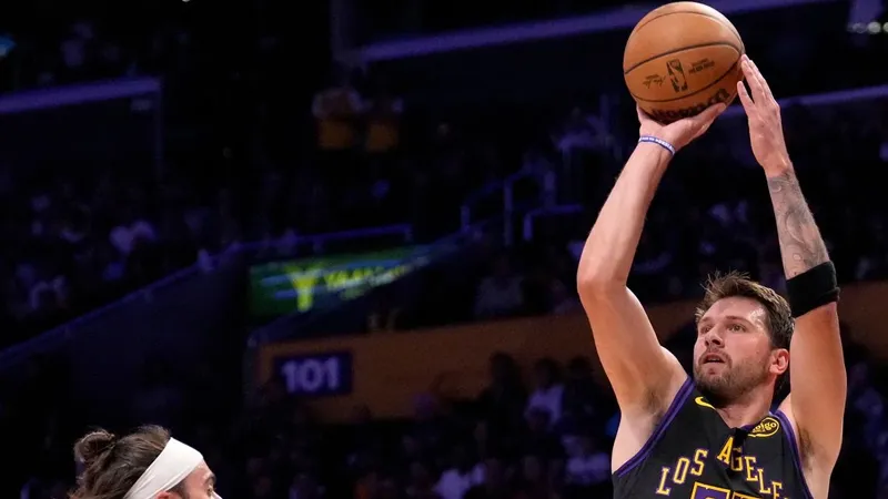 Los Angeles Lakers'ta Luka Doncic, sezonu kapattı