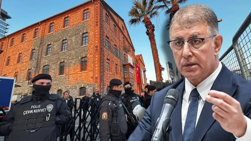 İzmir'de "Meslek Fabrikası" krizi sürüyor: Polis binanın giriş ve çıkışlarını kapattı; Cemil Tugay'dan "Tarihe geçirdiğiniz utanç vakası!" çıkışı geldi