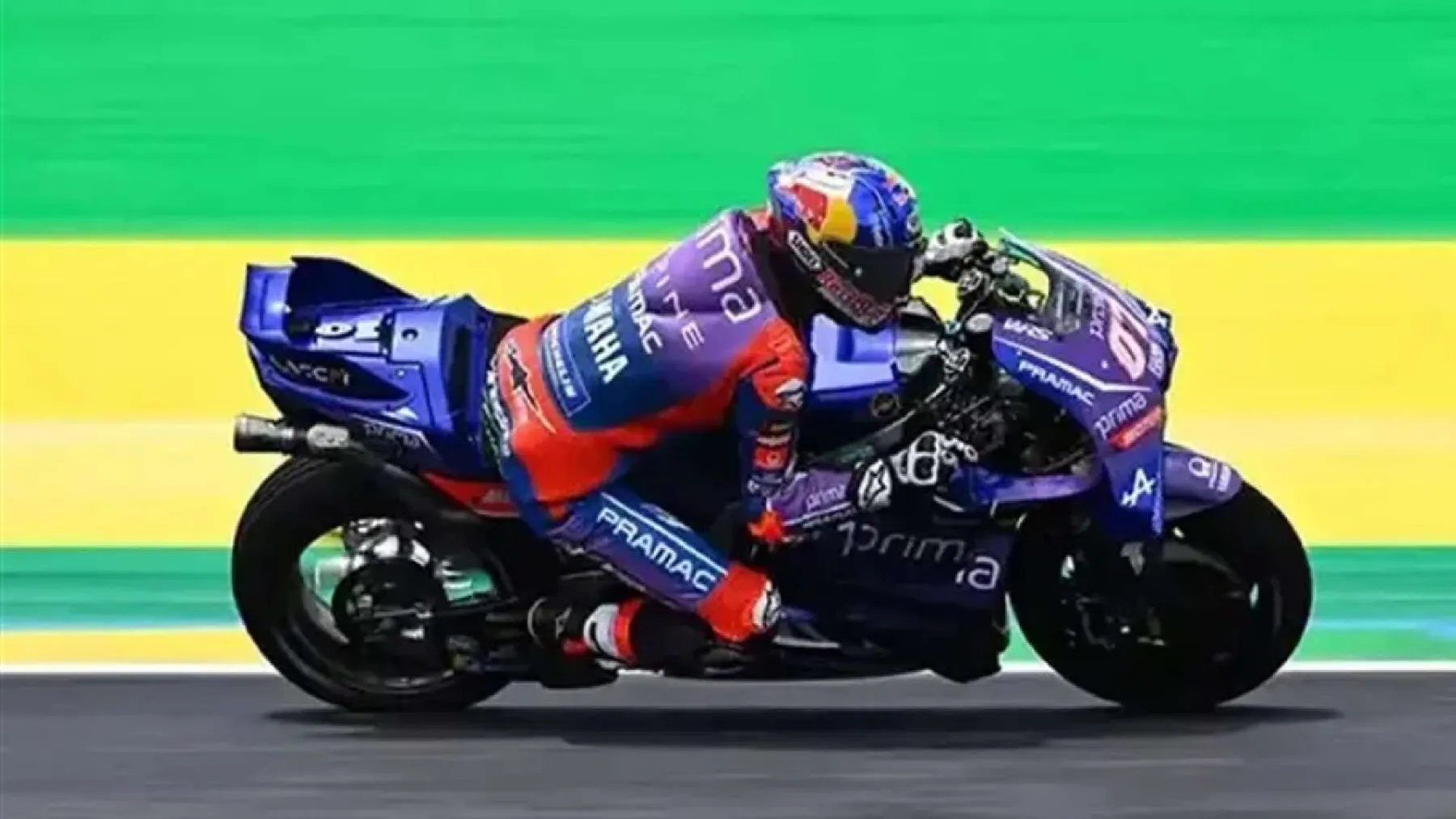 Milli motosikletçi Toprak Razgatlıoğlu MotoGP sprint yarışında yaptığı kaza sonucu yarışa veda etti