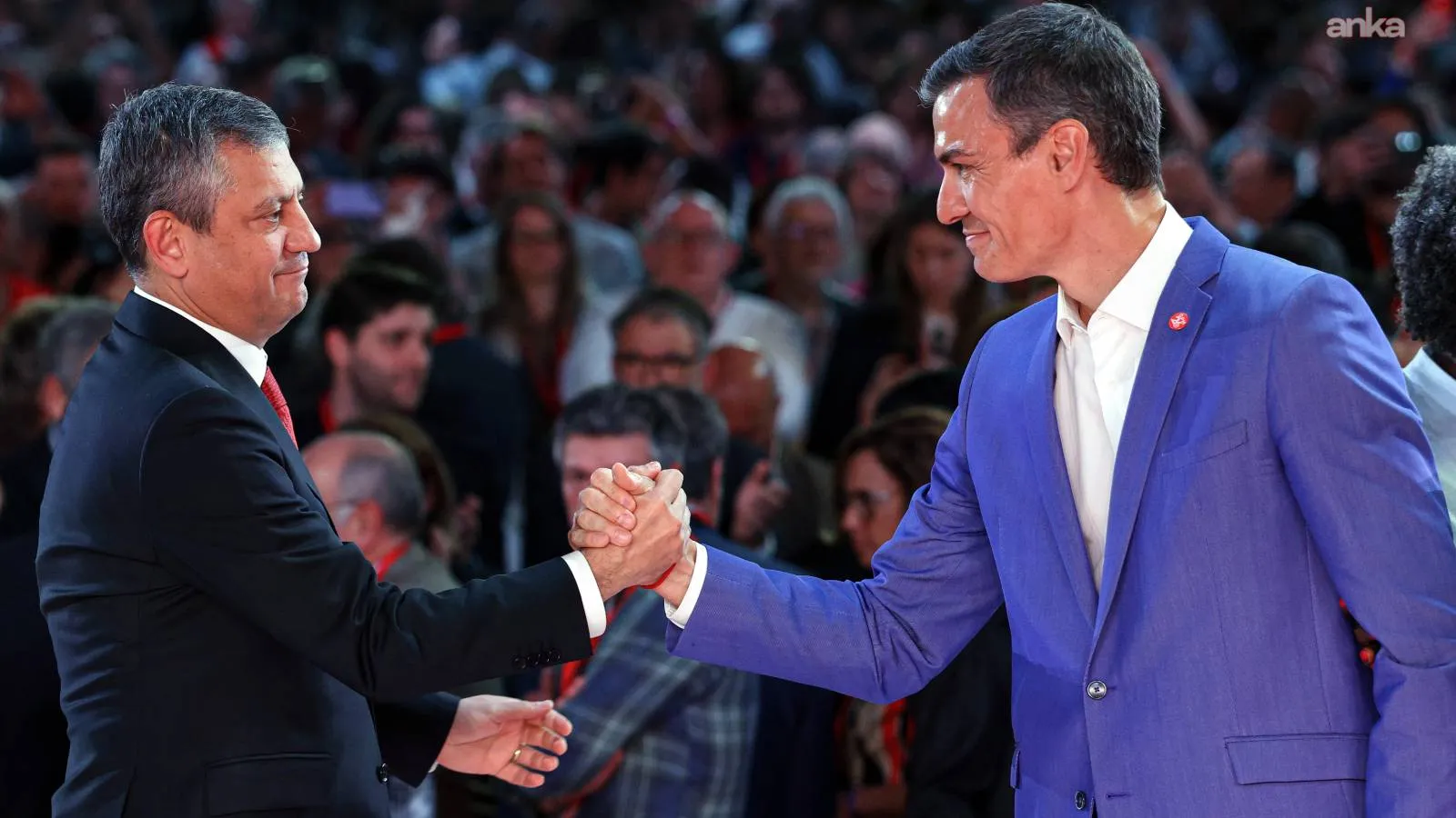 Özgür Özel, GPM liderler fotoğrafında yer aldı