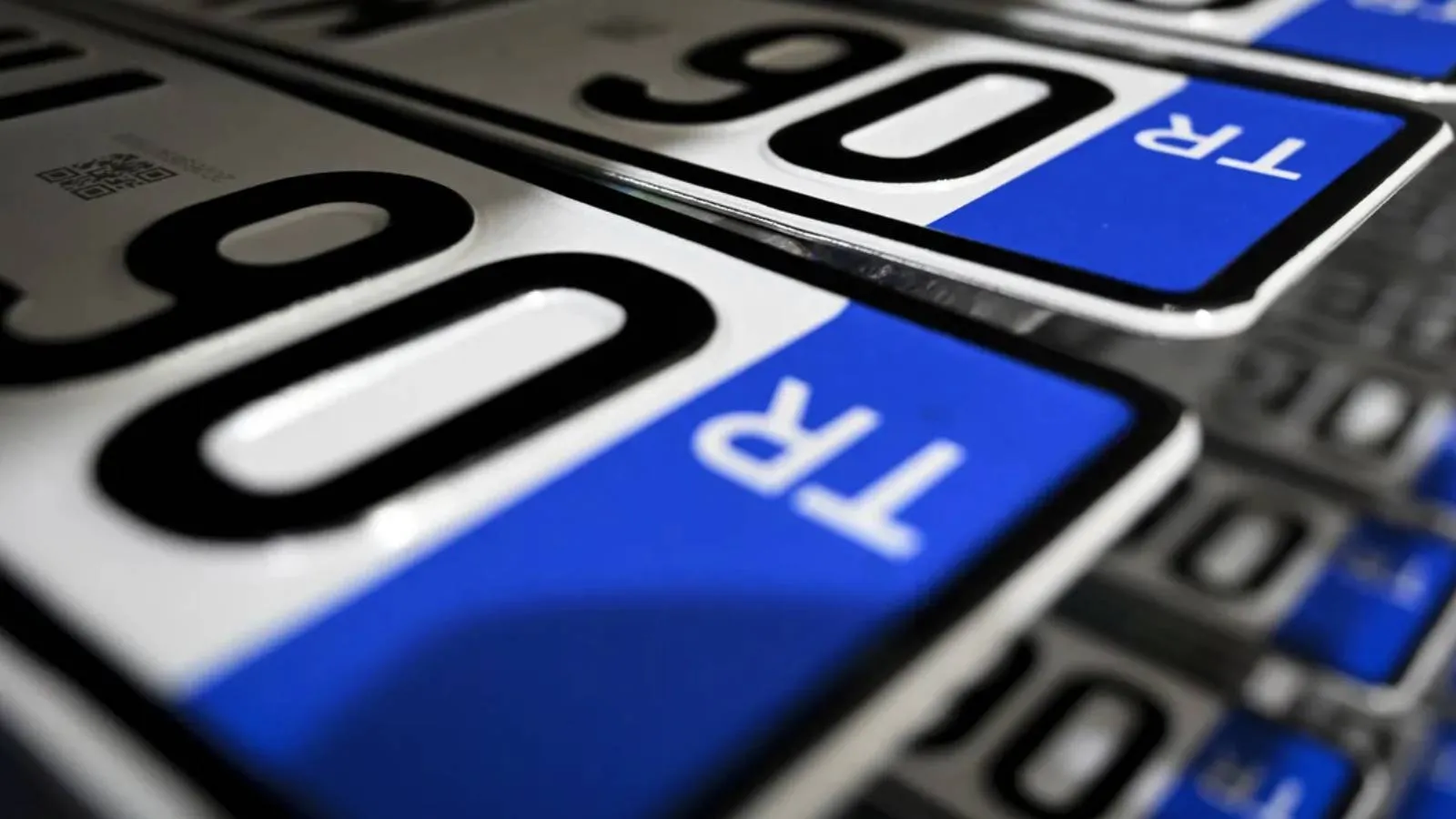 Resmi Gazete’de yayımlandı: Artık hatalı plakalar ücretsiz değiştirilecek