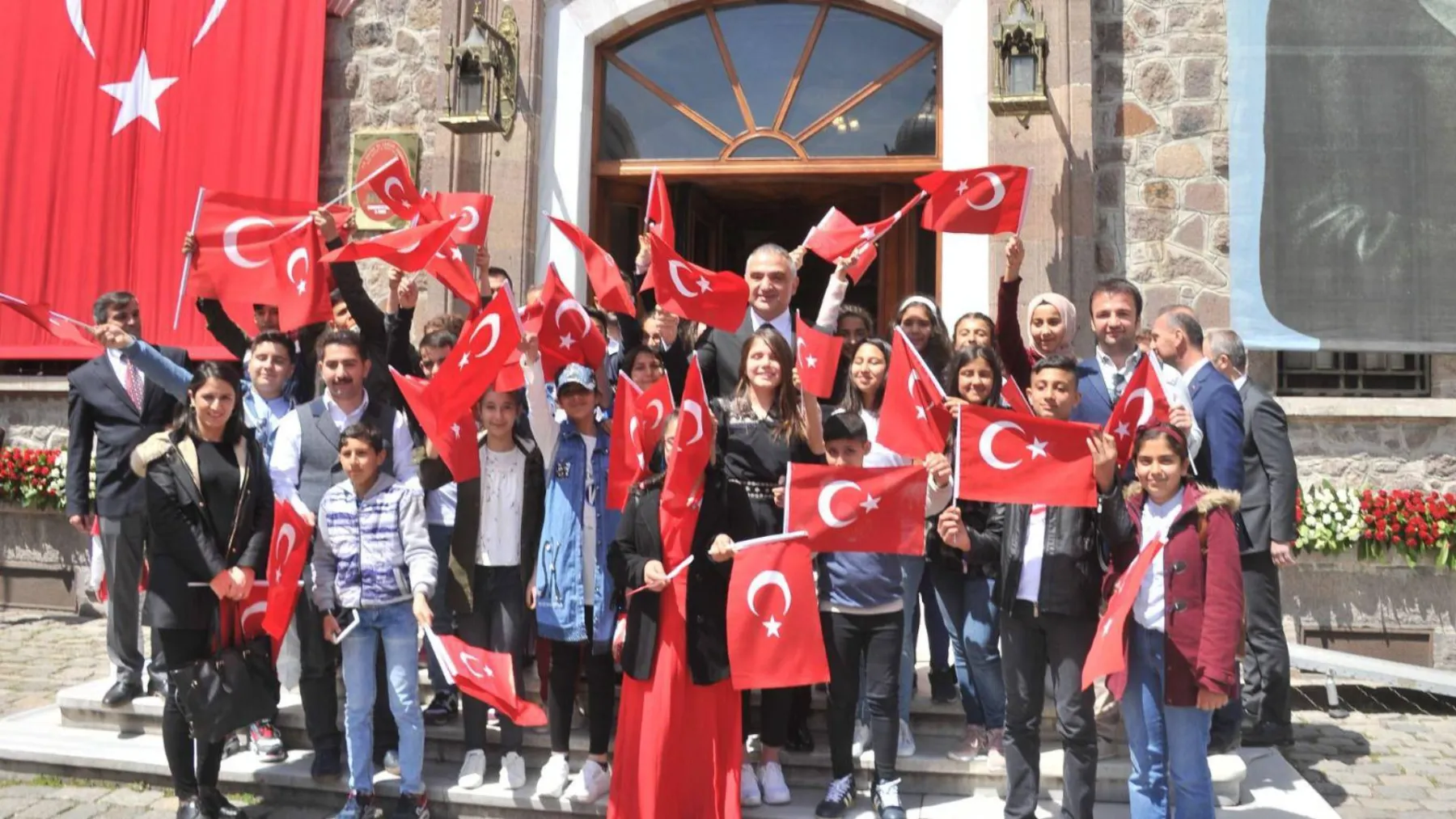 23-26 Nisan tarihleri arasında çocuk şenlik filmlerinin biletleri 120 lira olacak