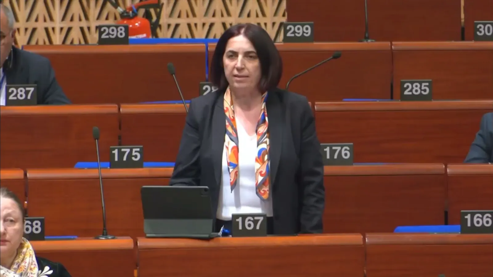 DEM Parti'den AKPM Türkiye oturumunda "KHK ve Barış Akademisyenleri" sorusu: Komiser "Gündemime alıyorum" dedi