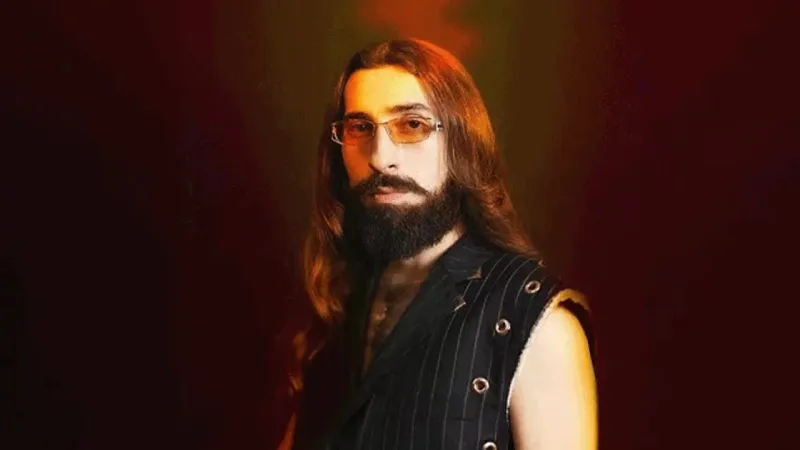 Uyuşturucu soruşturmasında gözaltına alınmıştı: Şarkıcı Emre Fel'den ilk açıklama!