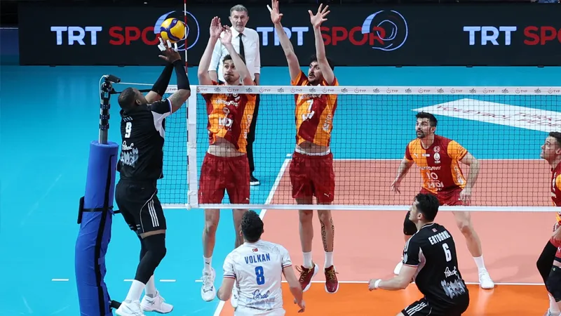 Efeler Ligi'nde finalin adı konuldu