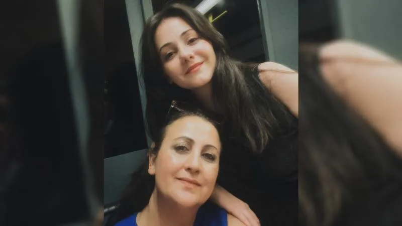 Annesi Iraz Bayrak'ı anlatıyor: Silivri'de cinayet koğuşunda kalıyor çocuğum ve mektubunda "Küçük bir tatil kasabasından sevgiler" diye yazıyor...