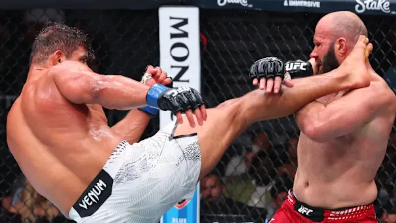 Paulo Costa, Azamat Murzakanov’u 3. rauntta yere serdi