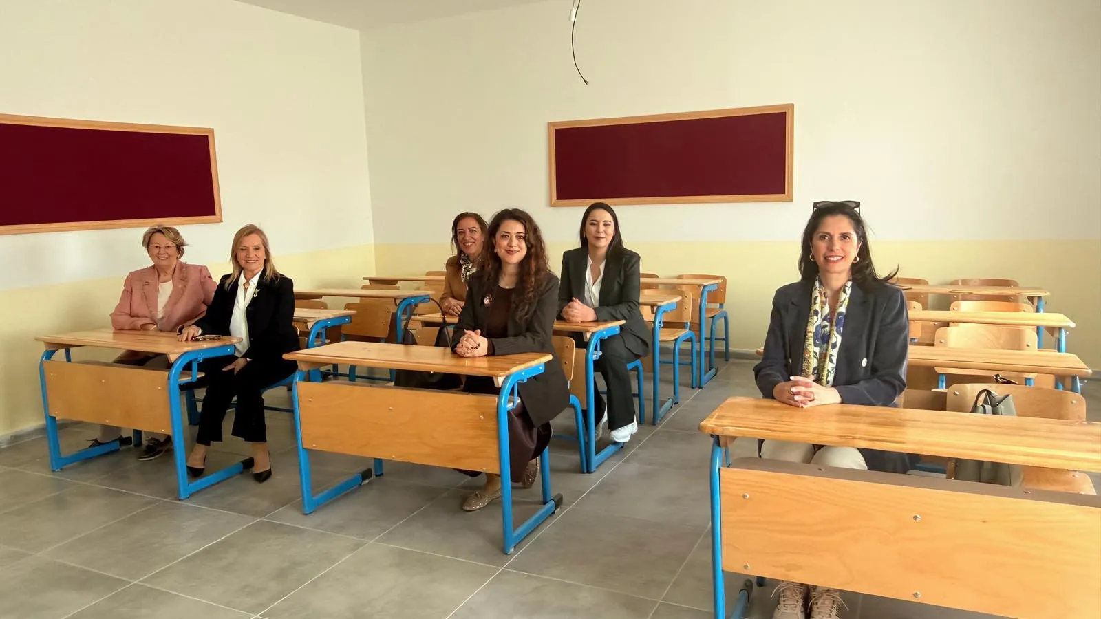 Türk Üniversiteli Kadınlar Derneği öncülüğünde Hatay'da okul inşa edildi