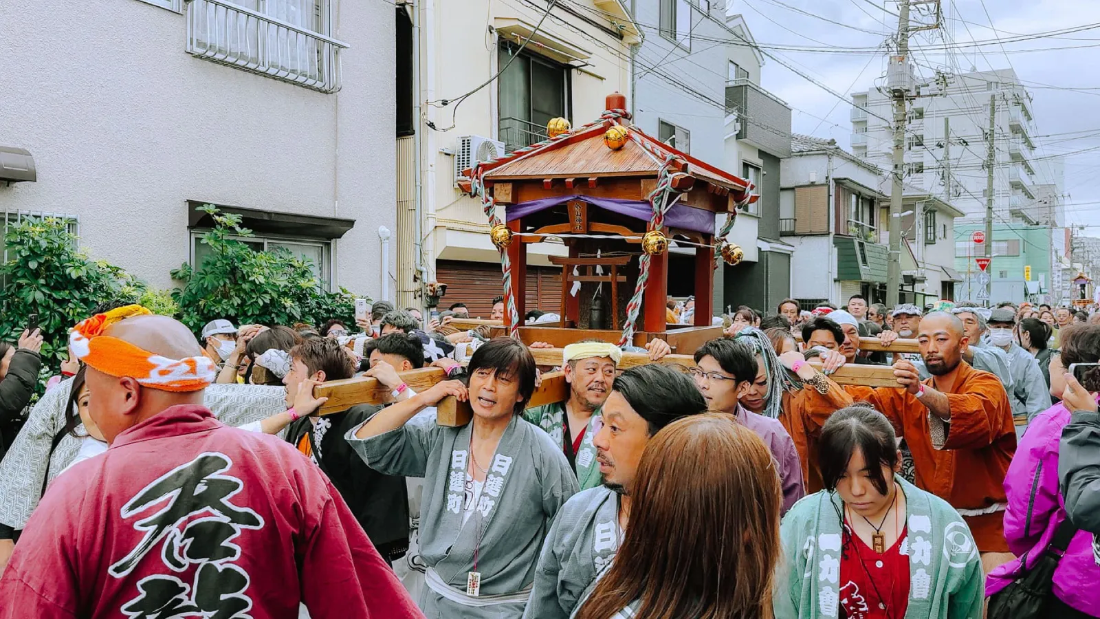 Penis şeklinde heykeller, şekerlemeler: Japonya'da düzenlenen festival cinsellik tabularını kırmayı amaçlıyor