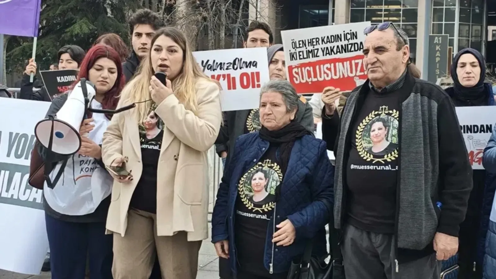 Önce Çocuklar ve Kadınlar Derneği’nden T24’ün kızları katledilen aileyi "icra" ile tehdit ettikleri haberine yanıt