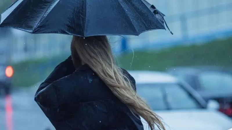 İçişleri Bakanlığı'ndan sarı kodlu uyarı: Bu illerde yaşayanlar dikkat, sağanak ve toz taşınımı geliyor!