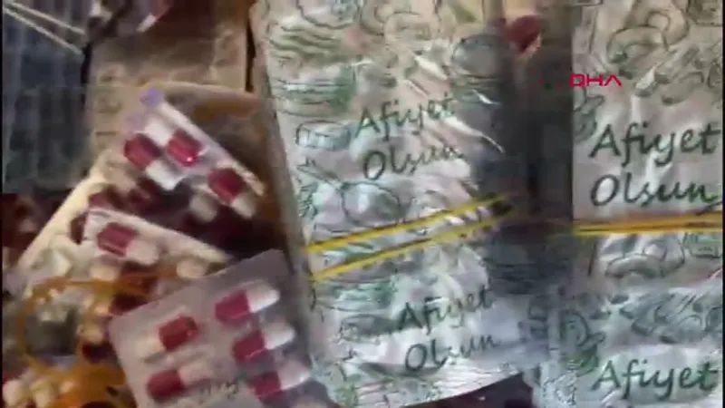Uyuşturucu hapları kamufle etmek için, "Afiyet olsun" yazılı folyoyla paketlemişler