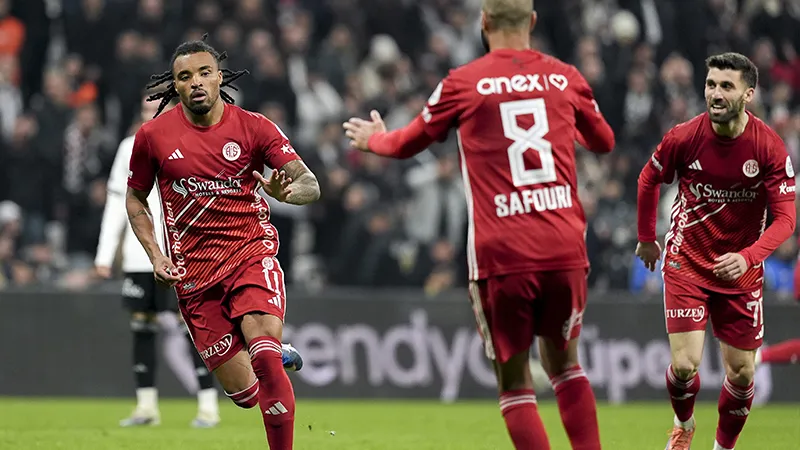 Antalyaspor'dan Fenerbahçe, Galatasaray ve Trabzonspor'a çağrı
