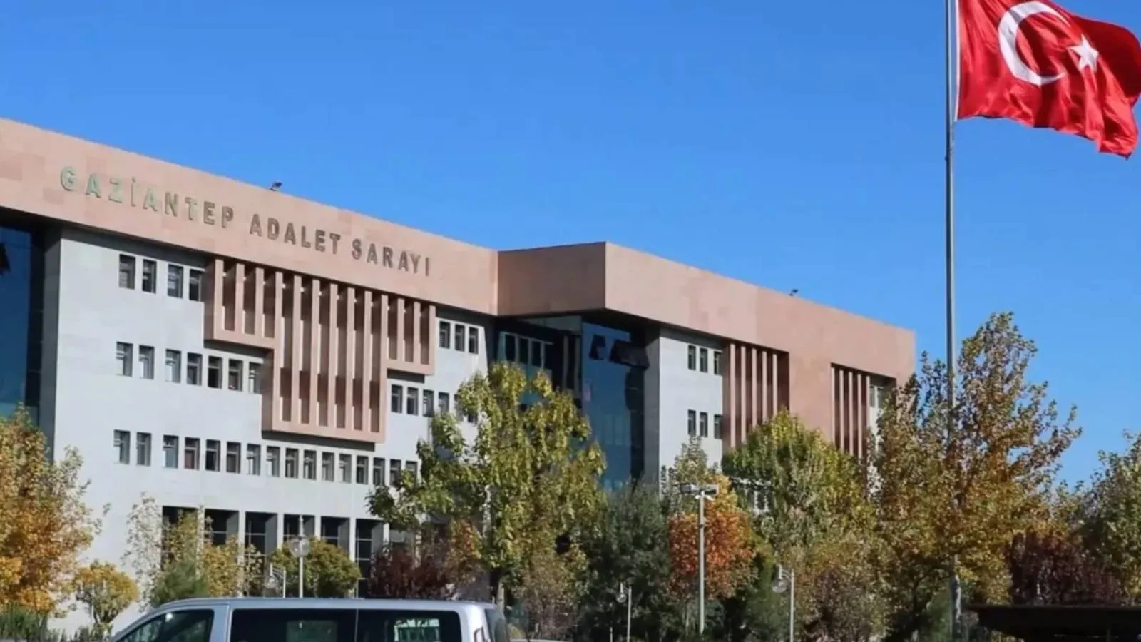 Gaziantep Adliyesi'nde operasyon; 15 gözaltı