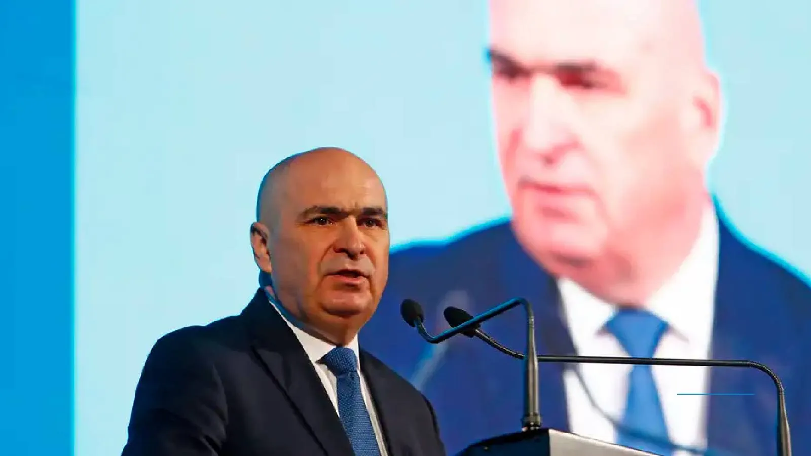 Romanya'da hükümet krizi: Sosyal Demokratlar istifa etti