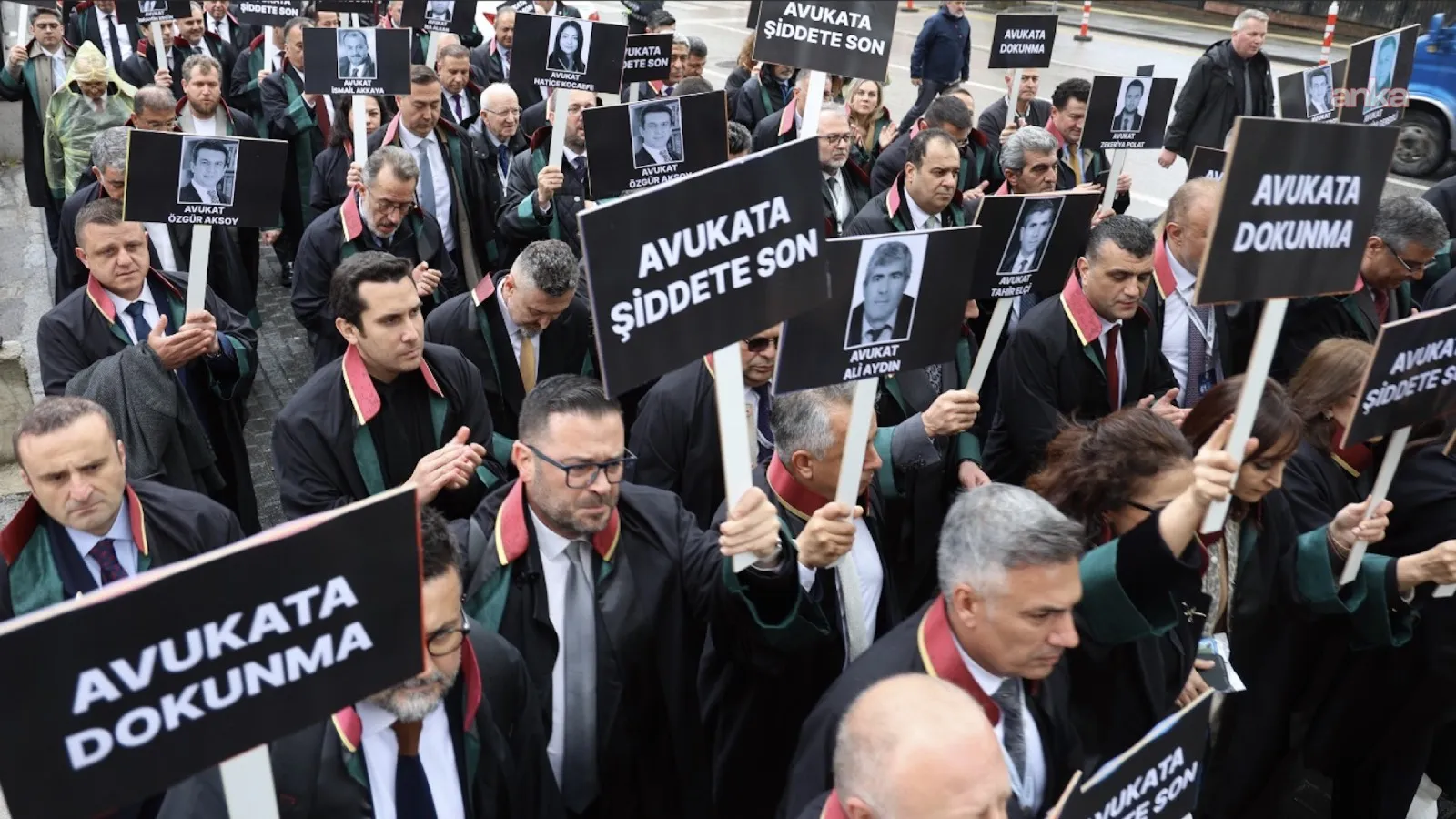 Haciz sırasında avukatın parmağını kırdığı iddiasıyla yargılanan iş insanına beraat