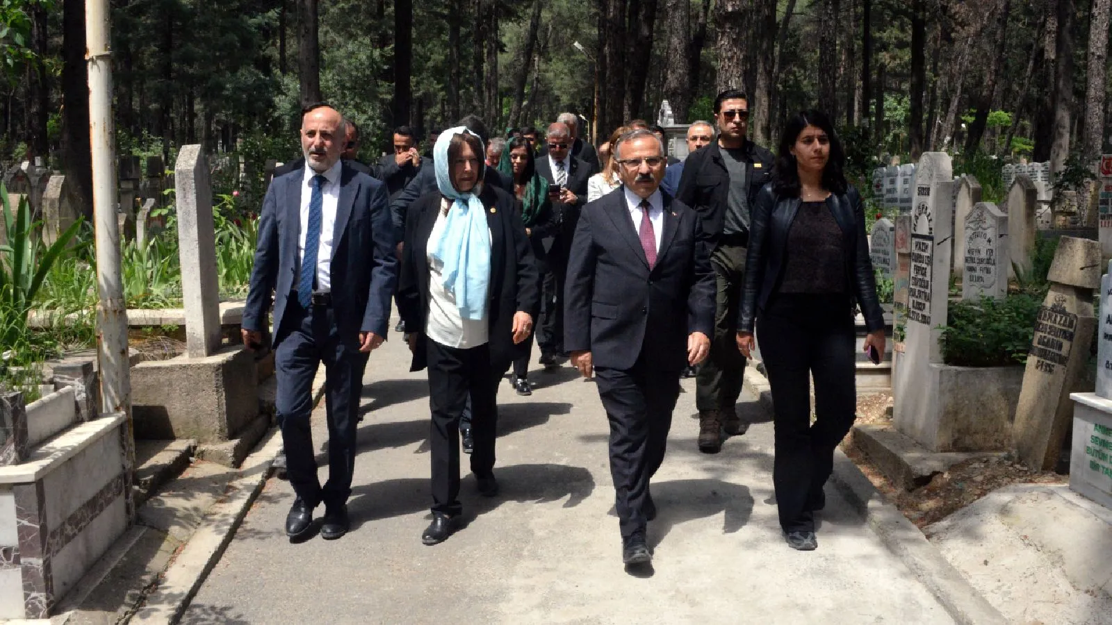 Meclis Komisyonu'nun Kahramanmaraş ziyaretinde 'silahlanma' eleştirisi: Savaşa mı gidiyoruz, kovboy muyuz?