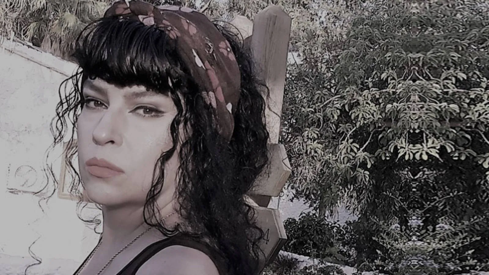 Şair Elif Sofya hayatını kaybetti
