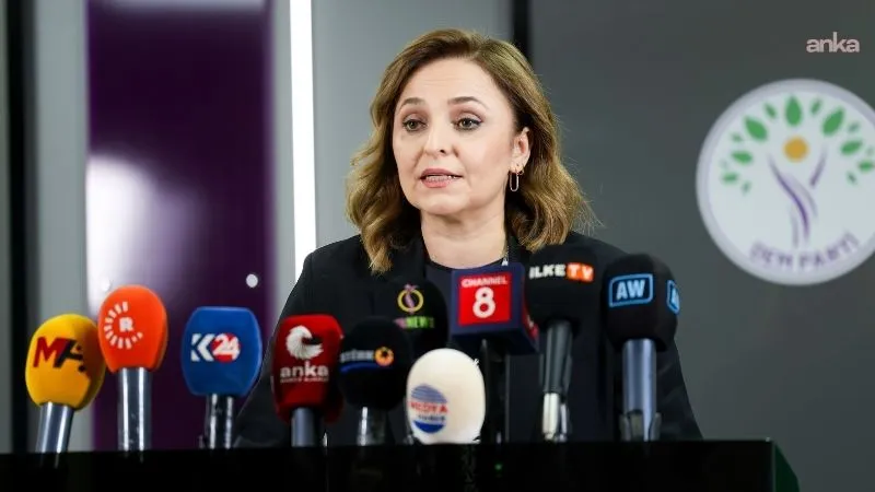 DEM Parti Sözcüsü Doğan: Mutlak butlan kararı hukuka aykırıdır, saldırılara karşı halk iradesinin yanındayız