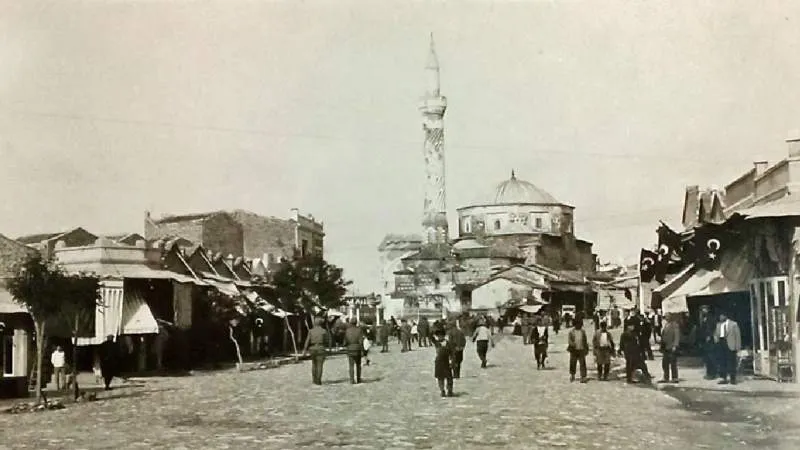 Hatırlamaktan değil, tarihin romantize edilmesinden korkulur: M. Brett Wilson’a cevap