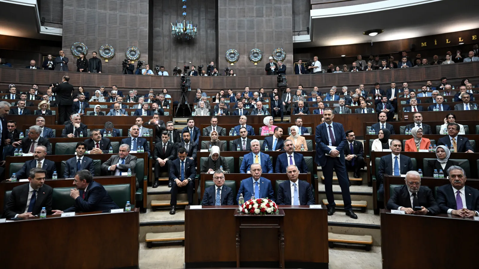 TGC'den AKP grup toplantısındaki basın engeline tepki: Gazeteciler soru sormaya devam edecek!