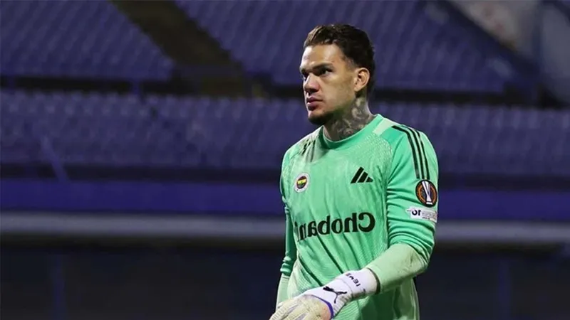 3 maç ceza almıştı: Ederson Türkiye'den ayrıldı