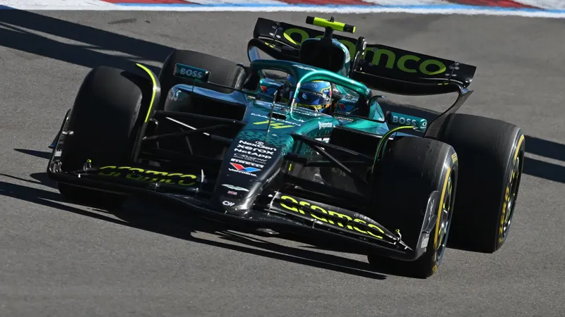 Fernando Alonso: Ben en iyisiyim, sadece daha iyi aracı bekliyorum