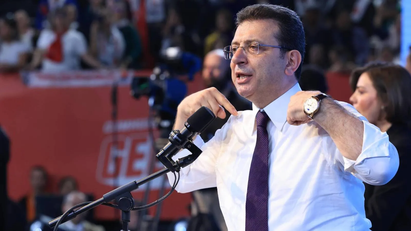 İmamoğlu: Biz her kumpası aşarız; karşınıza başım dik çıkacağım, milli iradeyi baskı altına almaya çalışanlar ise kimsenin yüzüne bakamayacak
