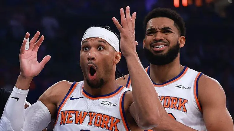 NBA'de Knicks, 22 sayıdan dönerek konferans finaline galibiyetle başladı