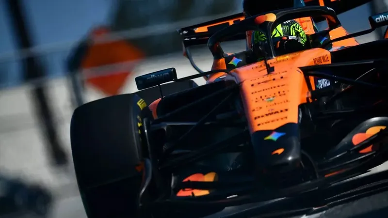 Miami'de sprint yarışını Lando Norris kazandı