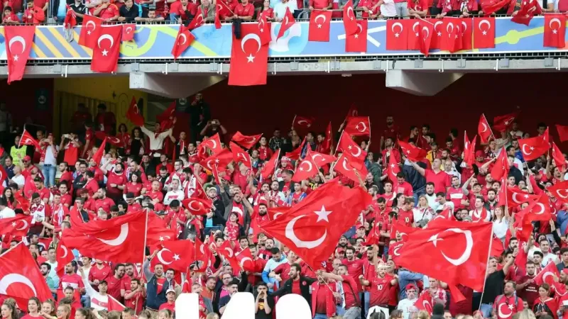 Dünyanın en tutkulu futbol ülkeleri açıklandı: Zirveye Türkiye damgası!