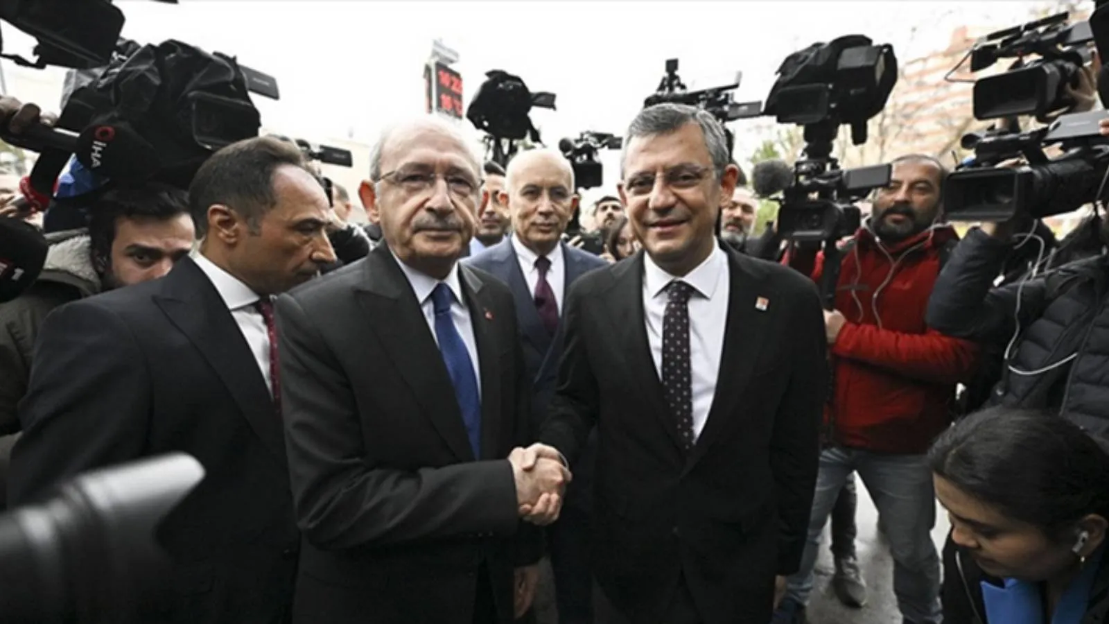 Karar veren hukuk ile güven veren hukuk arasında: CHP Butlan Davası
