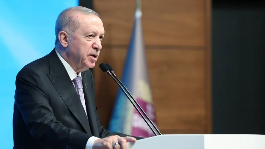 Erdoğan: Yargı yetkisinin kullanımına hukuk dışı müdahale hoş karşılanamaz; Türk milletinin iyi bir anayasa özlemi halen dinmemiştir