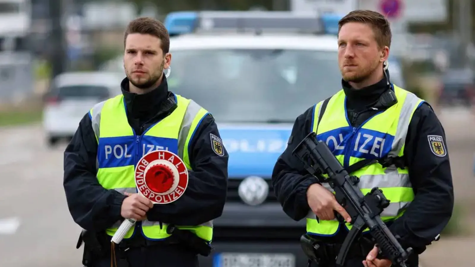 Almanya bir yılda 35 bin kişiyi sınırdan geri çevirdi