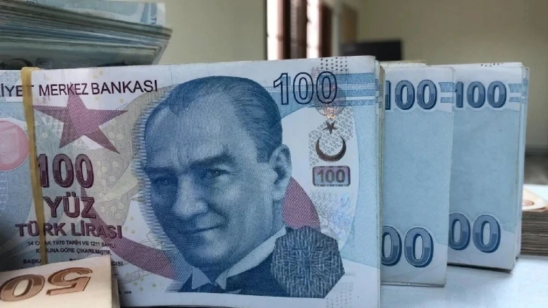 Bayramda çalışanların mesai ücretleri nasıl hesaplanacak, kim ne kadar ek ücret alacak?