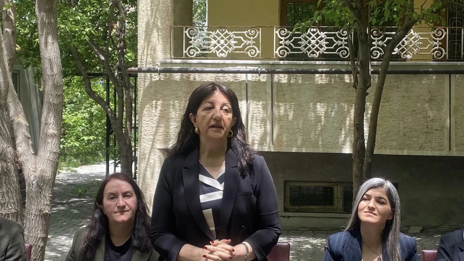 DEM Partili Buldan'dan 'yasal süreç' açıklaması: Örgüt üyeleri Türkiye ya da başka ülkelere gidebilecek, bayramdan sonra süreç hızlanacak