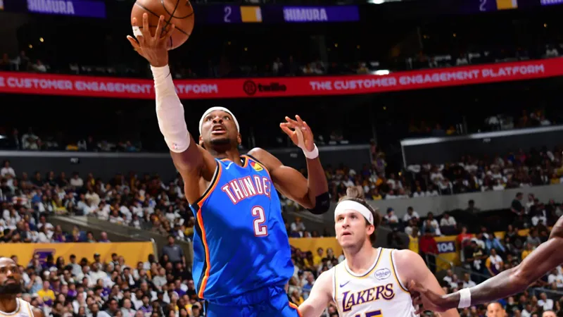 Lakers'ı süpürdüler; Oklahoma City Thunder finalde